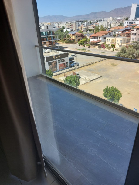 LEFKOŞA/GÖNYELİ BELEDİYE BULVAR YOLU BÖLGESİNDE KİRALIK 2+1 DAİRE-10