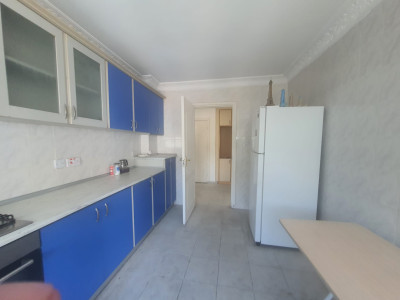 GİRNE 23 NİSAN İLKOKULU BÖLGESİNDE KİRALIK 3+1 DAİRE-10