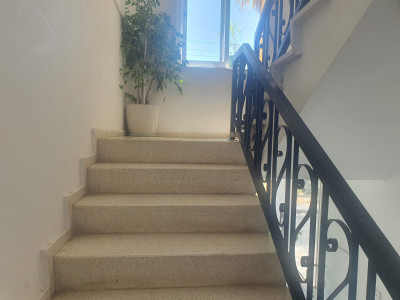 GİRNE 23 NİSAN İLKOKULU BÖLGESİNDE KİRALIK 3+1 DAİRE-13