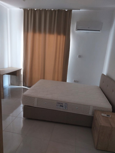 LEFKOŞA/GÖNYELİ BELEDİYE BULVAR YOLU BÖLGESİNDE KİRALIK 2+1 DAİRE-6