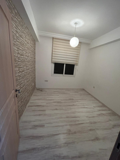 GİRNE/DİKMEN DE ÖĞRENCİ İÇİN KİRALIK 3+1 DAİRE-15