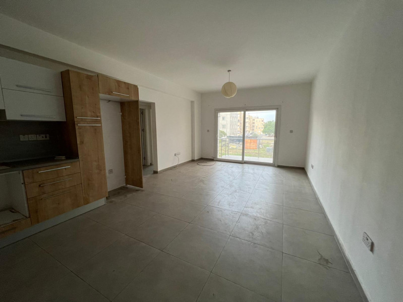 LEFKOŞA/GÖNYELİ'DE SATILIK 2+1 DAİRE-4