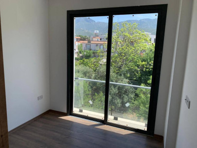 GİRNE/ALSANCAK ATAKARA MARKET BÖLGESİNDE SATILIK 2+1 DAİRE-7