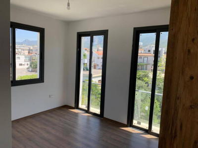 GİRNE/ALSANCAK ATAKARA MARKET BÖLGESİNDE SATILIK 2+1 DAİRE-6