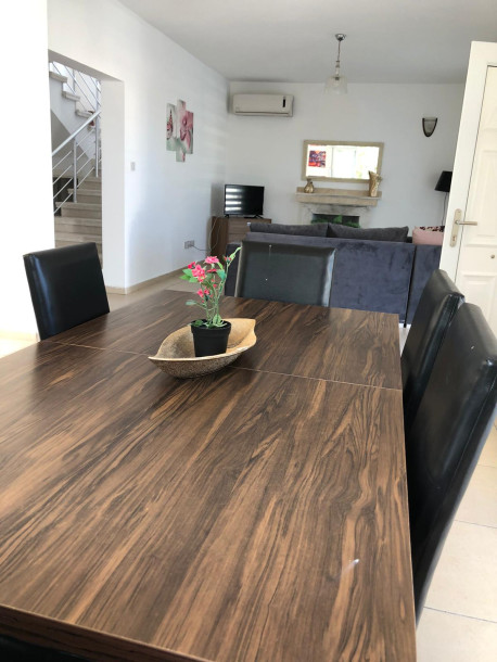 GİRNE/ALSANCAK'TA 4+1 KİRALIK EŞYALI VİLLA-7