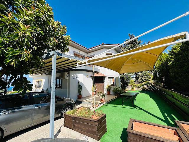 GİRNE/ALSANCAK'TA HAVUZLU SİTE İÇERİSİNDE SATILIK 2+1 İKİZ VİLLA-1