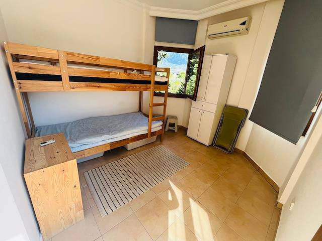 GİRNE/ALSANCAK'TA HAVUZLU SİTE İÇERİSİNDE SATILIK 2+1 İKİZ VİLLA-16