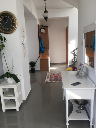 GİRNE/ALSANCAK ESCAPE PALJI BÖLGESİNDE KİRALIK 4+1 HAVUZLU VİLLA-9