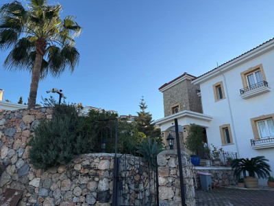 GİRNE/ALSANCAK YAYLA BÖLGESİ 4+1 SATILIK VİLLA-30
