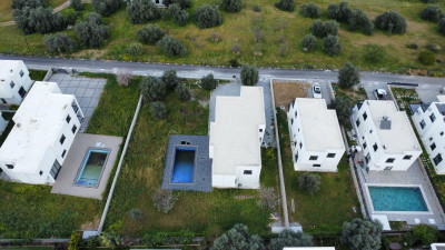 GİRNE/ALSANCAK HASAN UZUN PETROL BÖLGESİ SATILIK 3+1 VİLLA-5