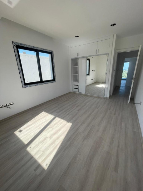 GİRNE/ALSANCAK HASAN UZUN PETROL BÖLGESİ SATILIK 3+1 VİLLA-12