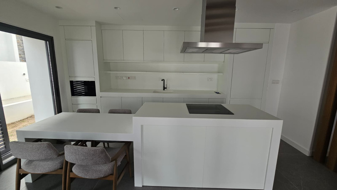 GİRNE/ ALSANCAK’TA SATILIK LÜKS 2+1 DAİRE-7