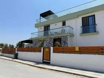 GİRNE ALSANCAK’TA MÜSTAKİL SÜPER LÜKS SATILIK 2+2 VİLLA-15