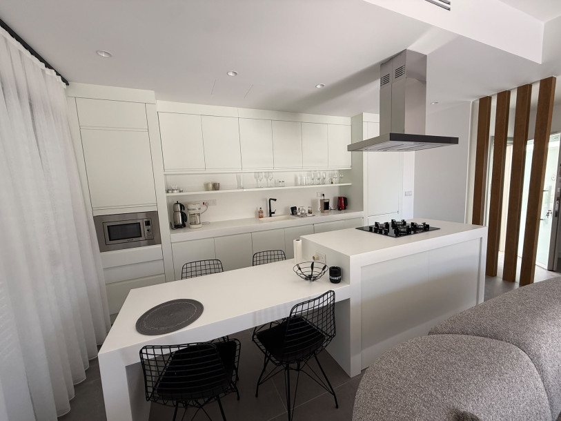 GİRNE ALSANCAK’TA ALSANCAK’IN EN PRESTİJLİ SİTELERİNDEN BİRİNDE 3+1 SATILIK DAİRE-6