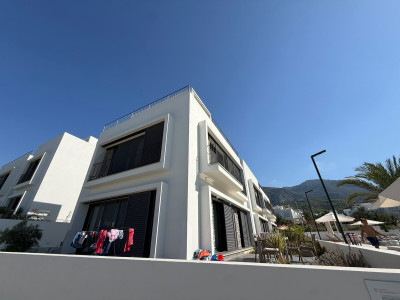 GİRNE ALSANCAK’TA EN PRESTİJLİ SİTELERİNDEN BİRİNDE 2+1 SATILIK DAİRE-26