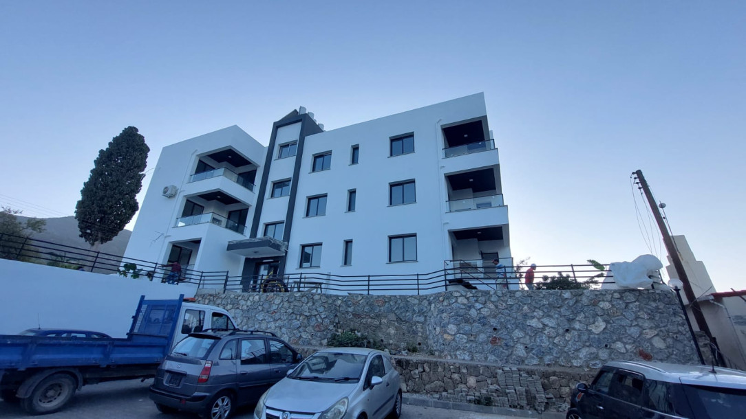 GİRNE/ALSANCAK'TA SATILIK 2+1 SIFIR DAİRE-3