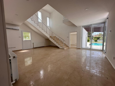 GİRNE/ALSANCAK'TA MERİT HOTELLERE YAKIN KONUMDA SATILIK 6+2 ÖZEL HAVUZLU VİLLA-12