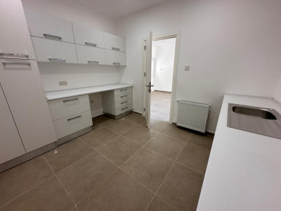 GİRNE/ALSANCAK'TA MERİT HOTELLERE YAKIN KONUMDA SATILIK 6+2 ÖZEL HAVUZLU VİLLA-21