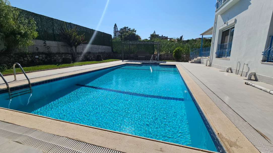 GİRNE ALSANCAK (DENİZKIZI BÖLGESİ) SATILIK BAHÇELİ 3+1 DAİRE-15