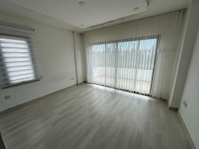 GİRNE / ARAPKÖY’DE KİRALIK 2+1 LOFT DAİRE-5