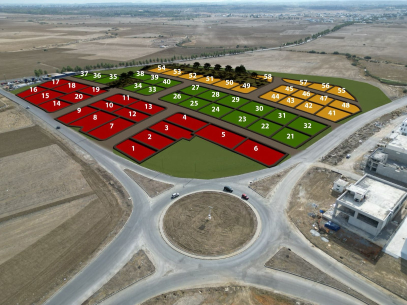 LEFKOŞA/ALAYKÖY'DE HEM TİCARİ HEM KONUT İZİNLİ ARAZİLER-8