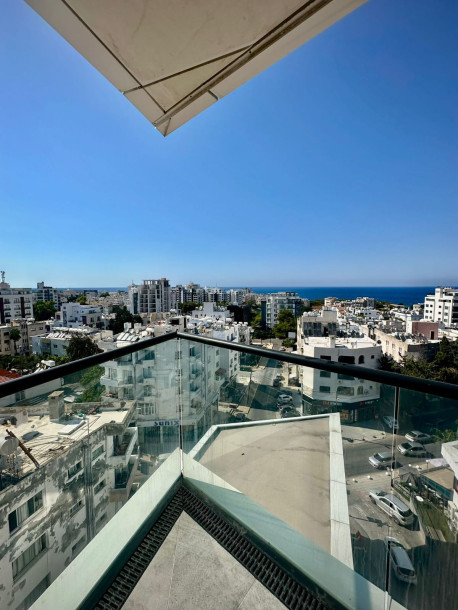 Girne Merkezde Park Avm Resıdence'de Özel Satılık 3+1 Daire-20