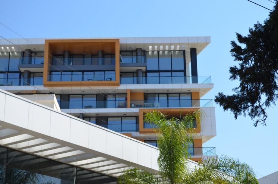 Girne Merkezde Park Avm Resıdence'de Özel Satılık 3+1 Daire-2