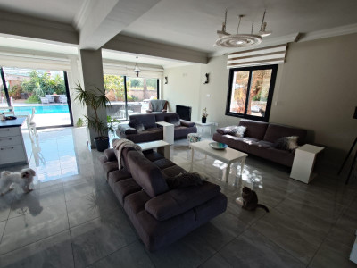GİRNE BELLAPAİS KİRALIK LÜKS 4+1 VİLLA