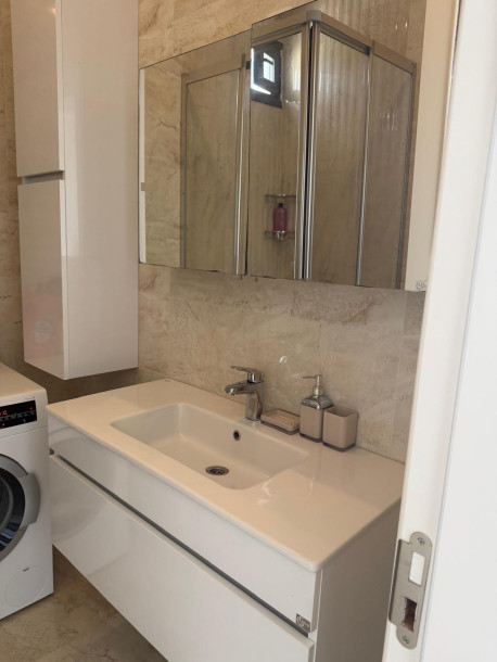 GİRNE BELLAPAİS’TE KİRALIK 2+1 DAİRE HAVUZLU SİTE İÇERİSİNDE • YENİ EŞYALAR-16