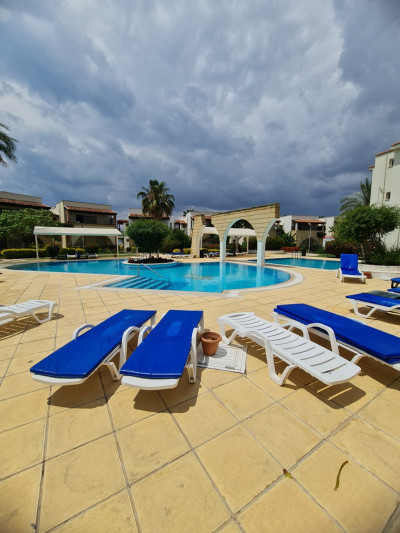 İSKELE BOĞAZ – SUNRISE BEACH CLUB SATILIK 2+1 BAHÇE MANZARALI DAİRE | DENİZE 200 METRE-24