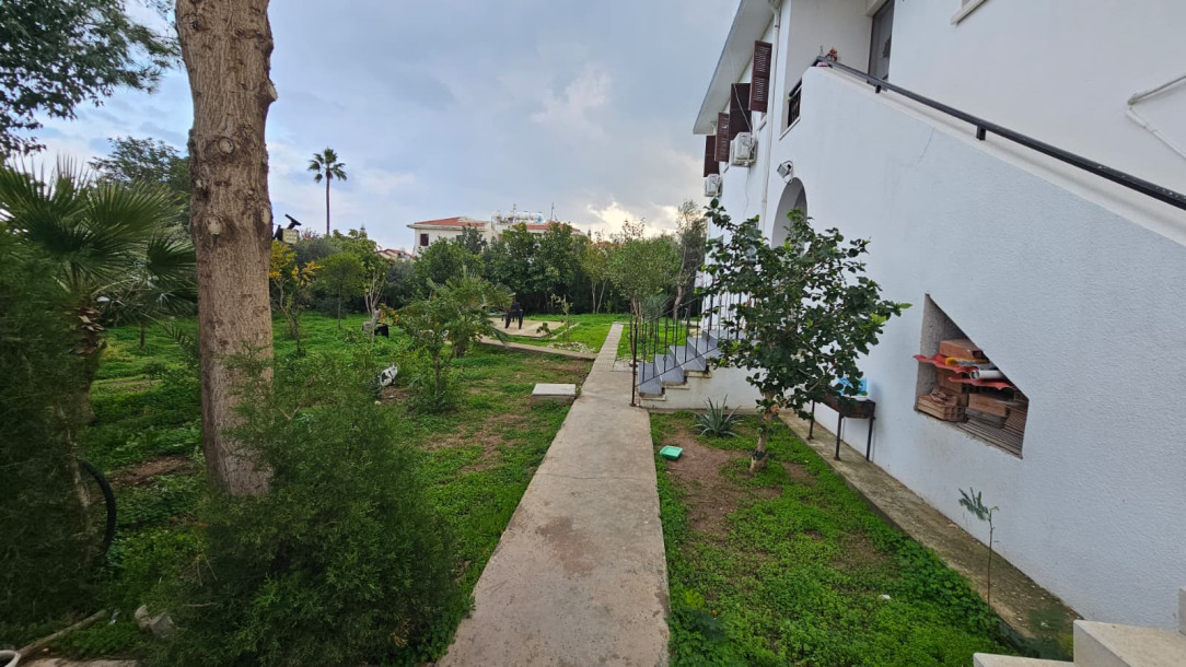 GİRNE/ÇATALKÖY'DE SATILIK 3+1 BAHÇELİ DAİRE-19