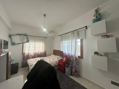 GİRNE/ÇATALKÖY’DE ANA YOLA YAKIN 3+1 GENİŞ KİRALIK DAİRE-8