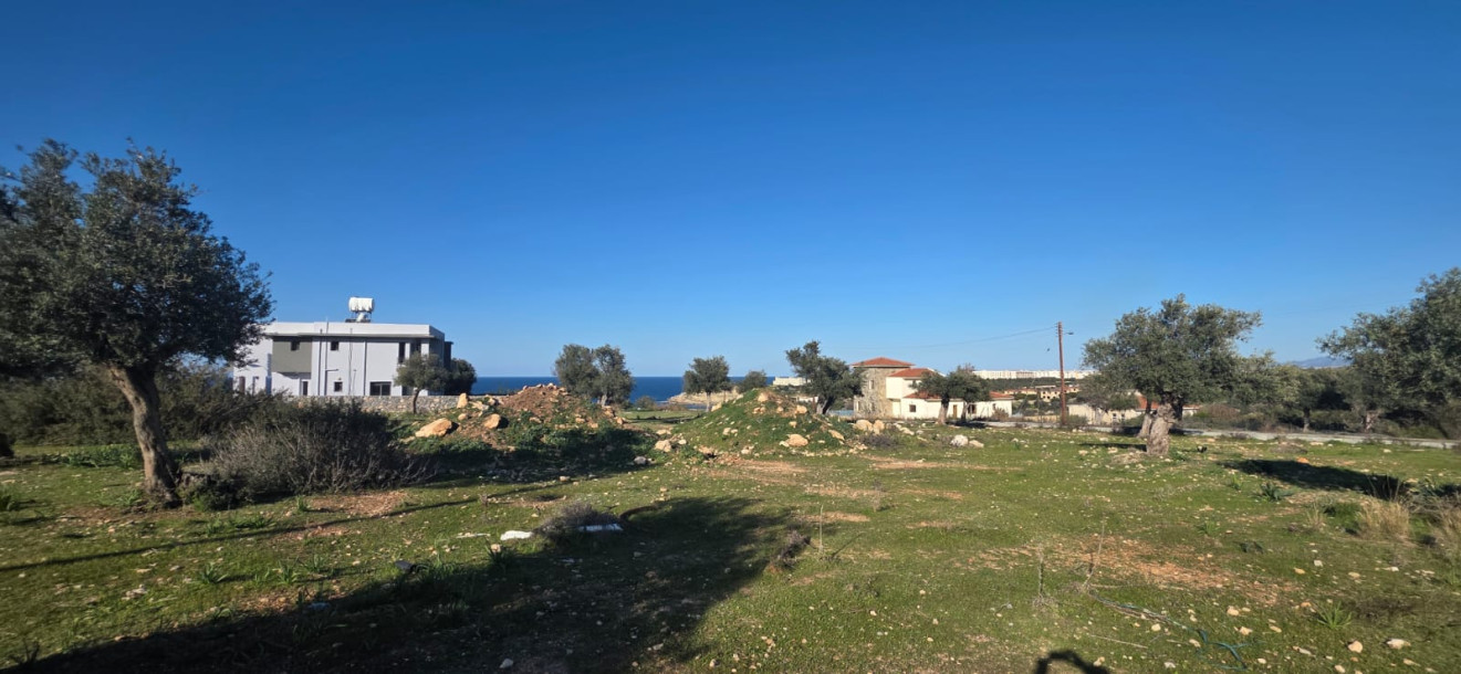 GİRNE/ÇATALKÖY’DE SATILIK ARSA-2