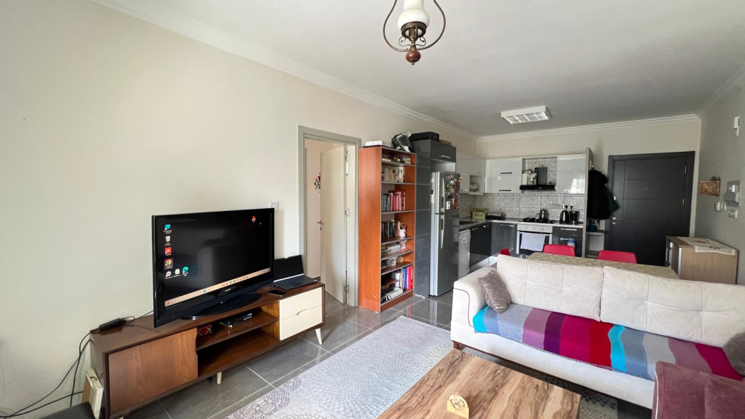 GİRNE MERKEZ’DE SATILIK 2+1 EŞYALI DAİRE-4