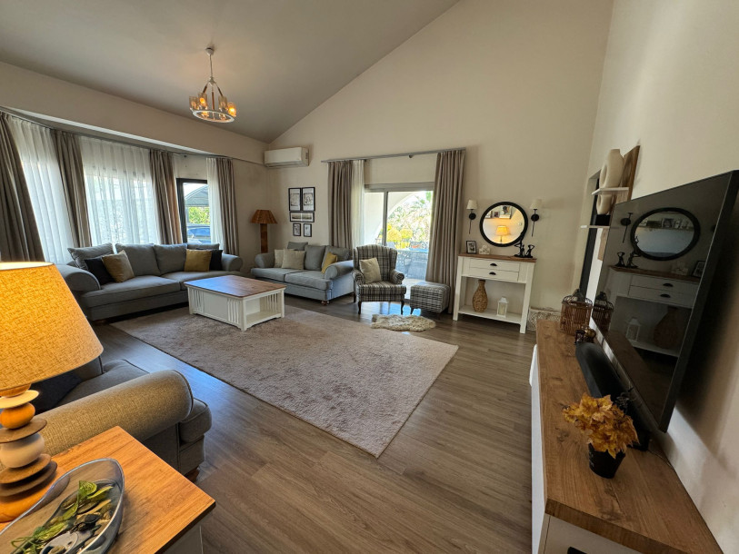 GİRNE ÇATALKÖY SATILIK 4+1 MÜSTAKİL VİLLA | 2.010 M² ARSA İÇERİSİNDE-1
