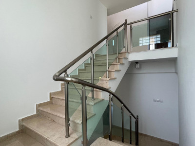 GİRNE/ÇATALKÖY'DE SATILIK 5+1 EŞYALI VİLLA-13