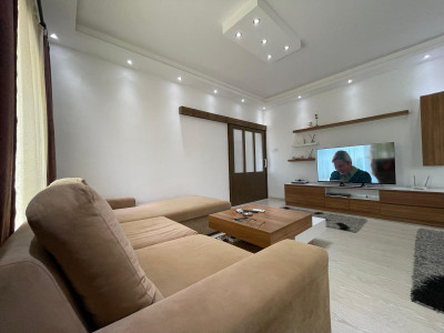 GİRNE/ÇATALKÖY'DE SATILIK 5+1 EŞYALI VİLLA-8