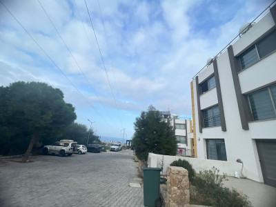 GİRNE CİKLOS BÖLGESİNDE KİRALIK 2+2 TRİPLEKS İKİZ VİLLA-4