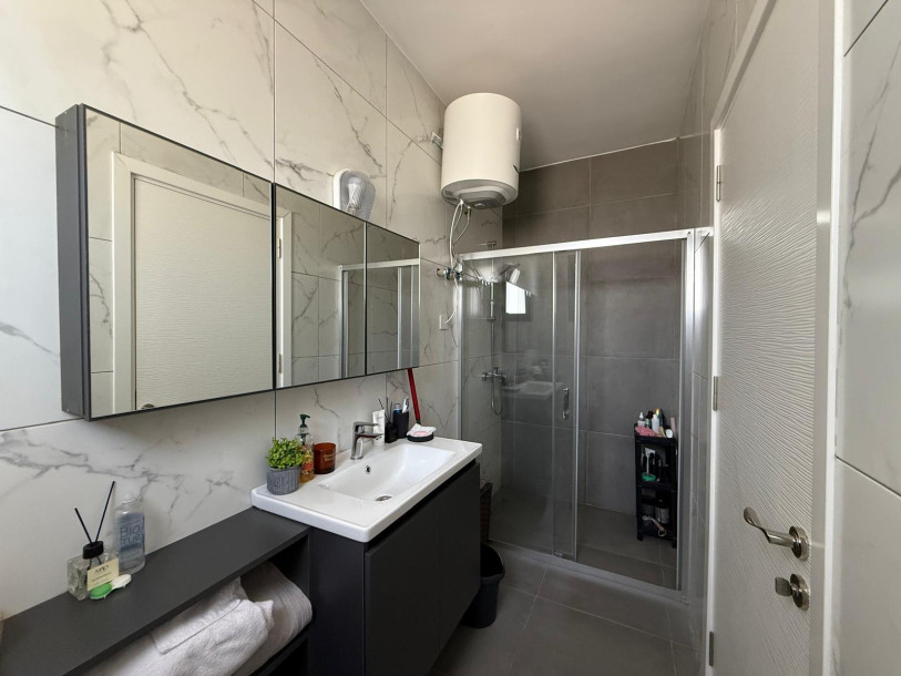 LEFKOŞA/YENİŞEHİR' DE LÜKS 1+1 GÜNLÜK KİRALIK DAİRE-8