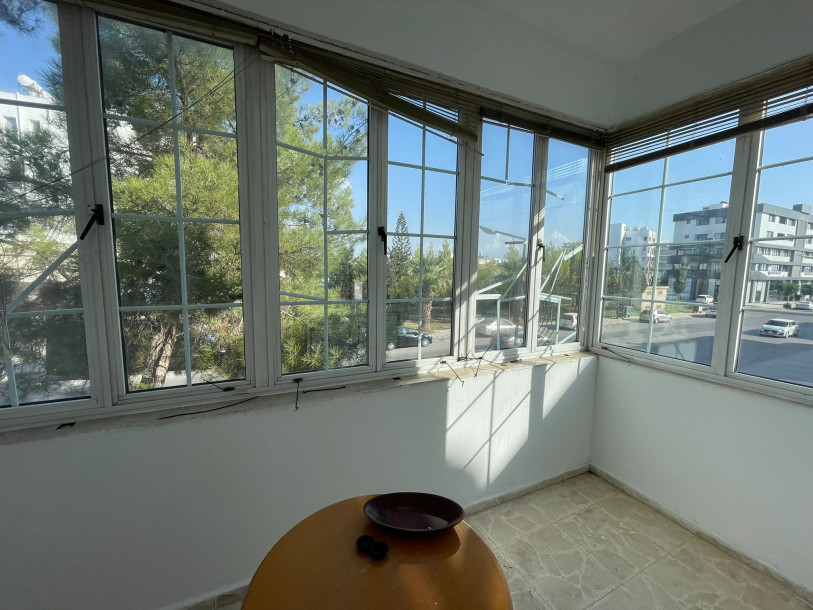 LEFKOŞA/YENİKENT' TE TİCARİ İZİNLİ 3+1 SATILIK DAİRE-18