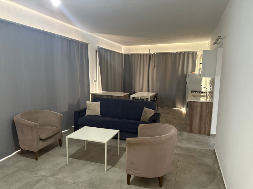 LEFKOŞA/KÜÇÜK KAYMAKLI' DA ÖĞRENCİ İÇİN KİRALIK 2+1 FULL EŞYALI PENTHOUSE-4