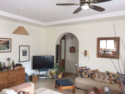 GİRNE/DOĞANKÖY'DE HAVUZLU SİTEDE SATILIK BAHÇE KATI 3+1 DAİRE-3
