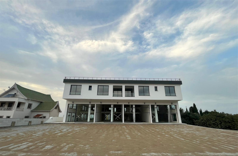 GİRNE/ÇATALKÖY'DE ANA CADDE ÜZERİ SATILIK DÜKKANLAR-1