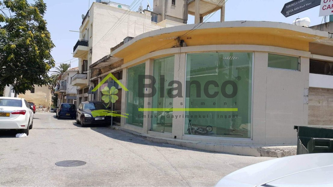 LEFKOŞA SURLARİÇİ'NDE SATILIK DÜKKAN/OFİS-1