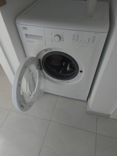 LEFKOŞA/GÖNYELİ BELEDİYE BULVAR YOLU BÖLGESİNDE KİRALIK 2+1 DAİRE-5