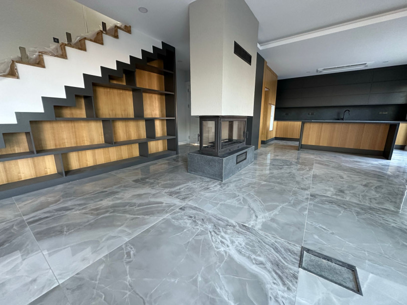 GİRNE/EDREMİT'TE EŞSİZ GÜZELLİKTE SATILIK 4+1 VİLLALAR-12