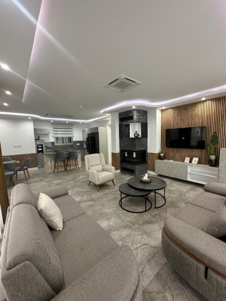 GİRNE/ESENTEPE’DE SATILIK ÖZEL HAVUZLU DENİZE SIFIR 3+1 VİLLA-3