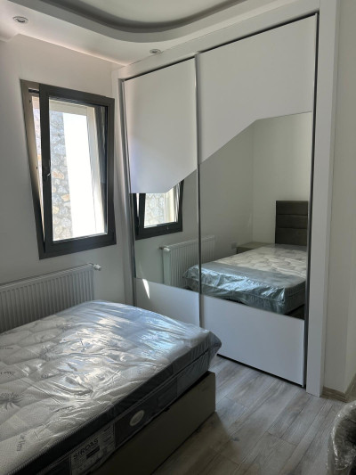 GİRNE/ESENTEPE’DE SATILIK ÖZEL HAVUZLU DENİZE SIFIR 3+1 VİLLA-10