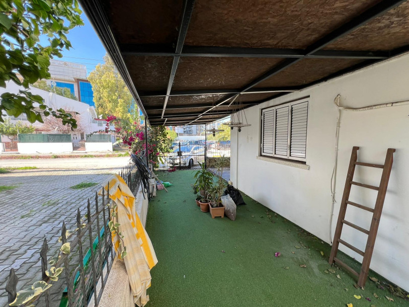 GİRNE MERKEZ GRAND PASHA HOTEL BÖLGESİNDE KİRALIK TİCARİ İZİNLİ VİLLA-21