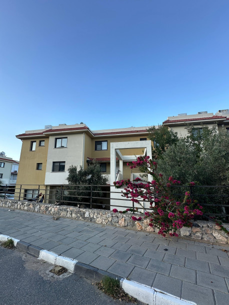 GİRNE – ARAPKÖY | SATILIK 2+1 DUBLEX DAİRE | DAĞ & DENİZ MANZARALI-11